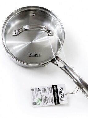 Viking 3-Ply Stainless Steel 1.5 Qt Saucepan with lid 1.4 L 40011-3015B